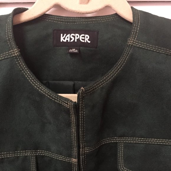 NEW LISTING Vintage Short Jacket - Picture 5 of 7